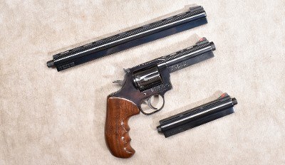 DAN WESSON ARMS ~ MODEL 15-2 VH ~ .357 MAGNUM