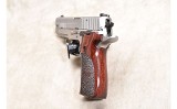 SIG Sauer ~ P226 ELITE ~ 9MM Luger - 4 of 8
