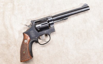 SMITH & WESSON ~ K22 OUTDOORSMAN ~ .22 LONG RIFLE - Image 1 of 9