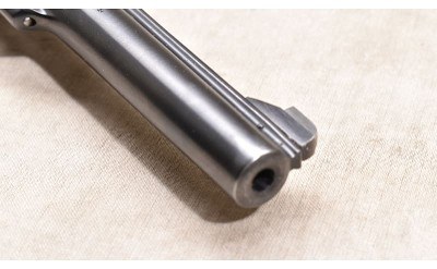 SMITH & WESSON ~ K22 OUTDOORSMAN ~ .22 LONG RIFLE - Image 5 of 9