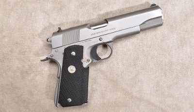 COLT ~ GOVERNMENT MK IV, SERIES 80 ~ .45 AUTO - Image 1 of 4