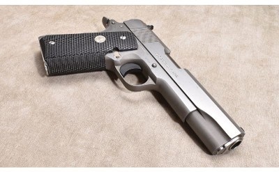 COLT ~ GOVERNMENT MK IV, SERIES 80 ~ .45 AUTO - Image 3 of 4