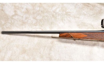 Weatherby ~ Mark V ~ .300 Weatherby Magnum - Image 5 of 15