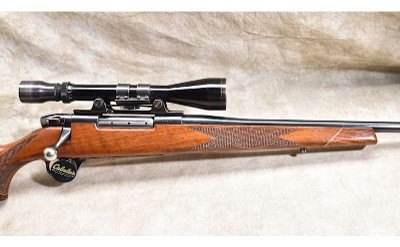 Weatherby ~ Mark V ~ .300 Weatherby Magnum - Image 3 of 15