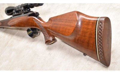 Weatherby ~ Mark V ~ .300 Weatherby Magnum - Image 8 of 15