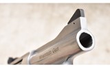 Smith & Wesson ~ 629-6 ~ .44 Magnum - 5 of 9
