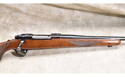 Ruger ~ M77 ~ 7MM Rem Mag - Image 3 of 15