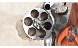 Smith & Wesson ~ 629-6 ~ .44 Magnum - 8 of 9