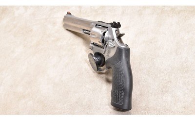 Smith & Wesson ~ 686-6 ~ .357 Magnum - Image 3 of 9