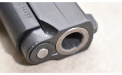 SIG SAUER ~ 1911 .45 AUTO - Image 4 of 6