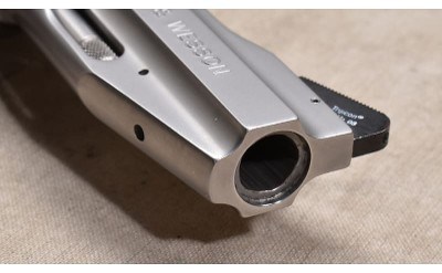 SMITH & WESSON ~ 60-15 ~ .357 MAGNUM - Image 4 of 10