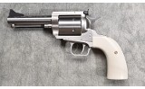 MAGNUM RESEARCH ~ BFR ~ .44 REMINGTON MAGNUM - Image 2 of 6