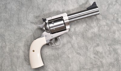 MAGNUM RESEARCH ~ BFR ~ .44 REMINGTON MAGNUM - Image 1 of 6