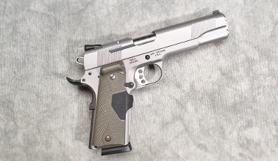 SMITH & WESSON ~ SW1911 ~ .45 AUTO - Image 1 of 6
