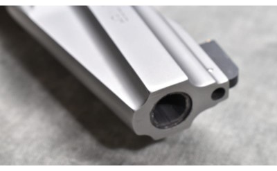SMITH & WESSON ~ 627-5 ~ .357 MAGNUM - Image 4 of 10