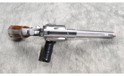 SMITH & WESSON ~ 63 "KIT GUN" ~ .22 LONG RIFLE - Image 6 of 10