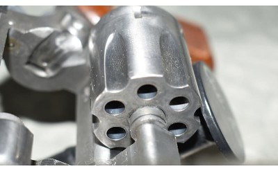 SMITH & WESSON ~ 63 "KIT GUN" ~ .22 LONG RIFLE - Image 7 of 10