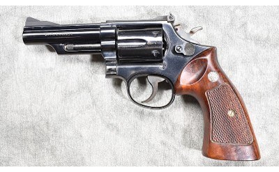 SMITH & WESSON ~ 19-3 ~ .357 MAGNUM - Image 2 of 10