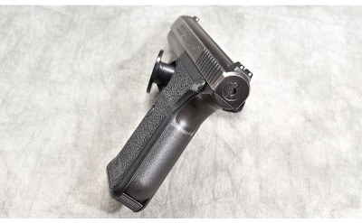 HECKLER & KOCH ~ P7 ~ 9MM LUGER - Image 5 of 6