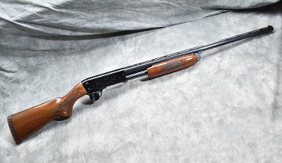 ITHACA ~ 37 ULTRAFEATHERWEIGHT ~ 20 GAUGE - Image 1 of 11