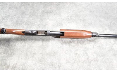 ITHACA ~ 37 FEATHERLIGHT ~ 12 GAUGE - Image 6 of 11