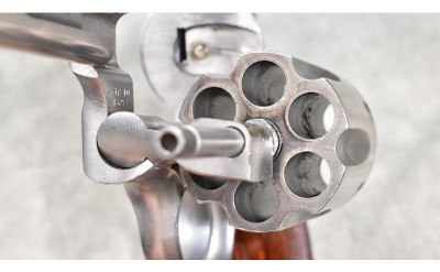 Smith & Wesson ~ 629-1 ~ .44 Magnum - Image 6 of 11