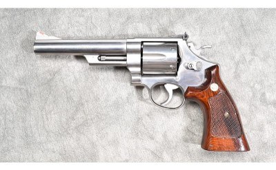 Smith & Wesson ~ 629-1 ~ .44 Magnum - Image 3 of 11