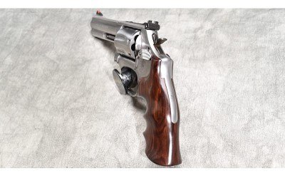 Smith & Wesson ~ 686-6 ~ .357 Magnum - Image 4 of 10