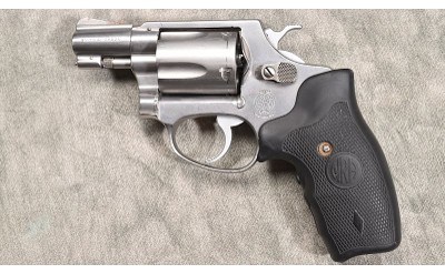 SMITH & WESSON ~ 60 ~ .38 S&W SPEC - Image 2 of 5