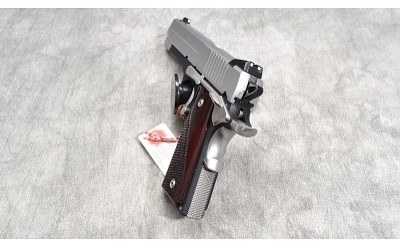 SIG SAUER ~ 1911 C3 ~ .45 AUTO - Image 4 of 5