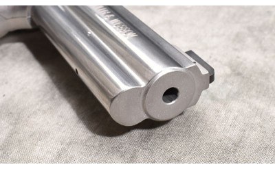 SMITH & WESSON ~ 617-5 ~ .22 LONG RIFLE - Image 4 of 10