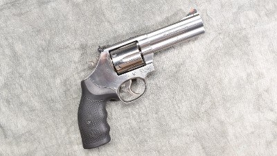 Smith & Wesson ~ 686-6 ~ .357 Magnum - Image 1 of 11