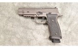 Sig Sauer ~ P320 ~ 9MM Luger - Image 3 of 8