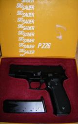 SIG SAUER P226 9mm Para
- 1 of 12