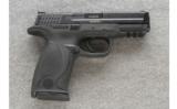 Smith & Wesson M&P 40 - 2 of 3