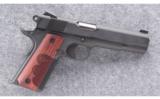 Colt Wiley Clapp
Edition 1911 .45 ACP - 2 of 2