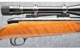 Weatherby ~
Mark V ~ .300 WBY Mag Rifle - 2 of 9