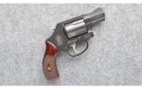 Smith & Wesson 360J Airweight .38 SPL+P Revolver - 1 of 3
