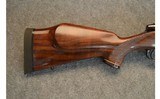 Weatherby ~ Mark V ~ 7 mm Weatherby Magnum - 9 of 11