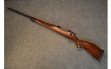 Weatherby ~ Mark V ~ 7 mm Weatherby Magnum - 1 of 11