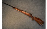 Weatherby ~ Mark V ~ .300 Weatherby Magnum - 1 of 12