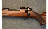 Weatherby ~ Mark V ~ .300 Weatherby Magnum - 3 of 12