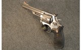 Smith & Wesson ~ 629-1 ~ .44 Magnum - 3 of 5