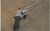 Smith & Wesson ~ 629-1 ~ .44 Magnum - 4 of 5