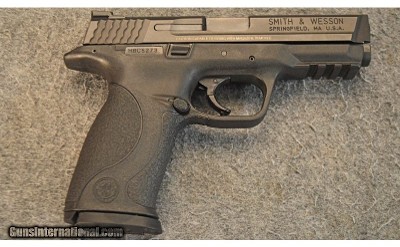 SMITH & WESSON ~ M&P 9 ~ 9MM LUGER