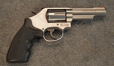 SMITH & WESSON ~ 66-7 ~ .357 MAGNUM