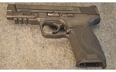 SMITH & WESSON ~ M&P 2.0 ~ .45 AUTO