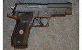 Sig Sauer ~ P226 ~ 9mm Luger - Image 3 of 4