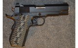 Dan Wesson Arms ~ Valor ~ .45 ACP - 3 of 4
