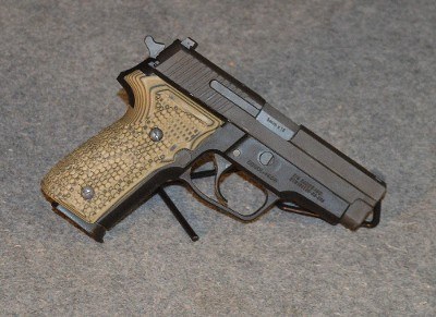 Sig Sauer ~ M11-A1 ~ 9mm Luger - Image 1 of 4
